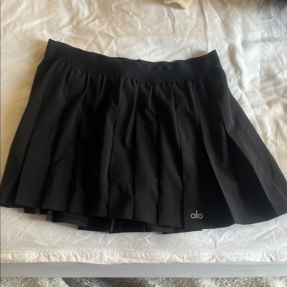 ALO Yoga Black Pleated Tennis Skirt